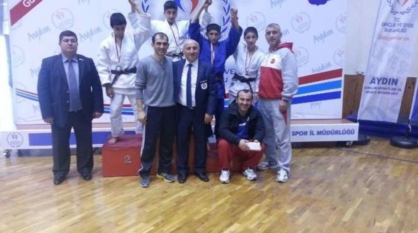 Vanlı Judocular T&uuml;rkiye Şampiyonu Oldular