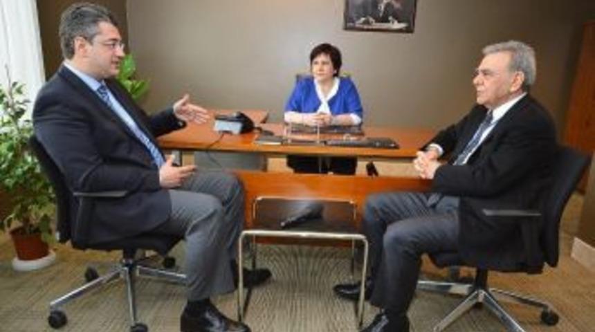 Aziz Kocaoğlu, Yunanlı Firmalı Fuar İzmir&rsquo;e Davet Etti