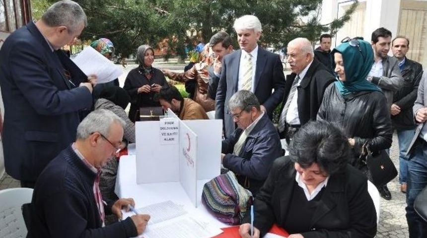 Milletvekili Şahin Ve Ak Partililerden Kan Bağışı