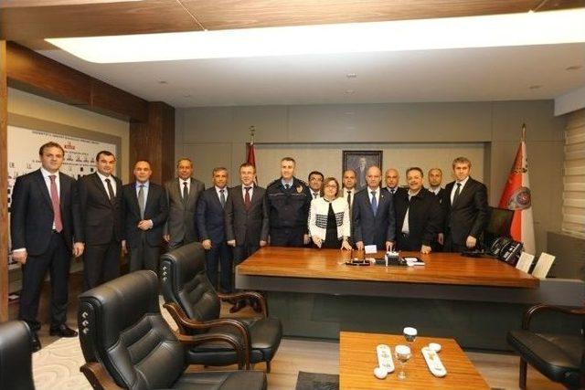 Gaziantep&rsquo;in Trafik Sıkıntısını Birlikte &Ccedil;&ouml;zecekler 1