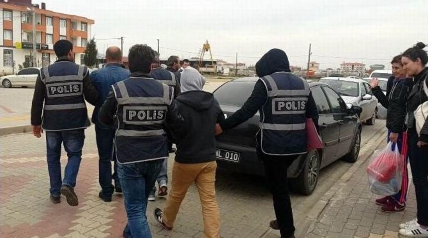 (&ouml;zel Haber) Cinayet Zanlısı Sahte Kimlikle Yakalandı