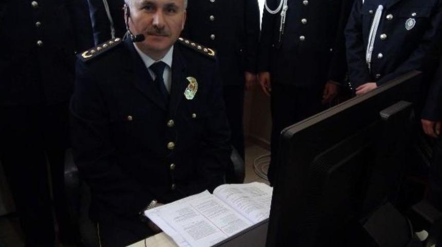 Yozgat Emniyet M&uuml;d&uuml;rl&uuml;ğ&uuml; Personeli G&ouml;rme Engelliler İ&ccedil;in Kitap Okuyor