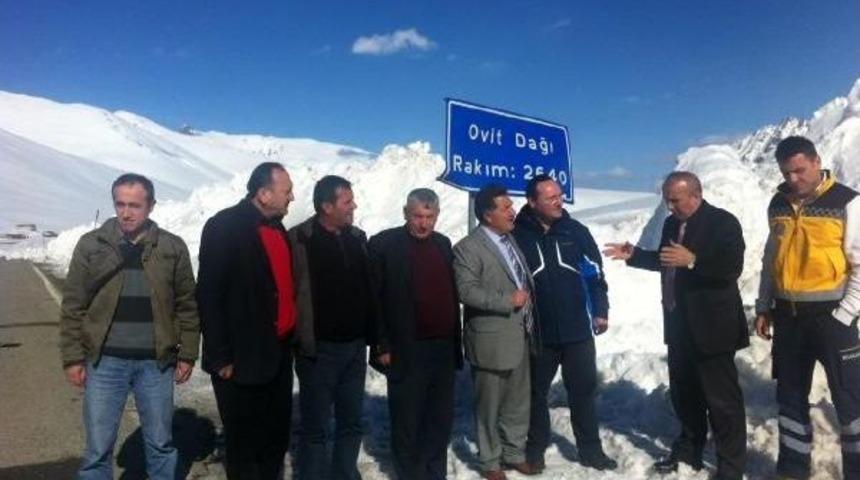 Ovit Kar Festivali'nde, 'en Kısa S&uuml;rede Kardan Adam Yapma' Rekoru Denenecek