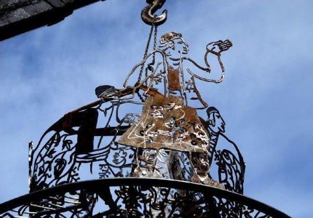 Bodrum dan Diyarbakır a  t&uuml;rkiye nin Renkleri  Heykeli 2