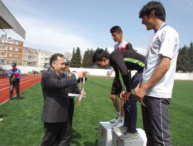 Polis Haftası Atletizm Yarışmaları Düzenlendi