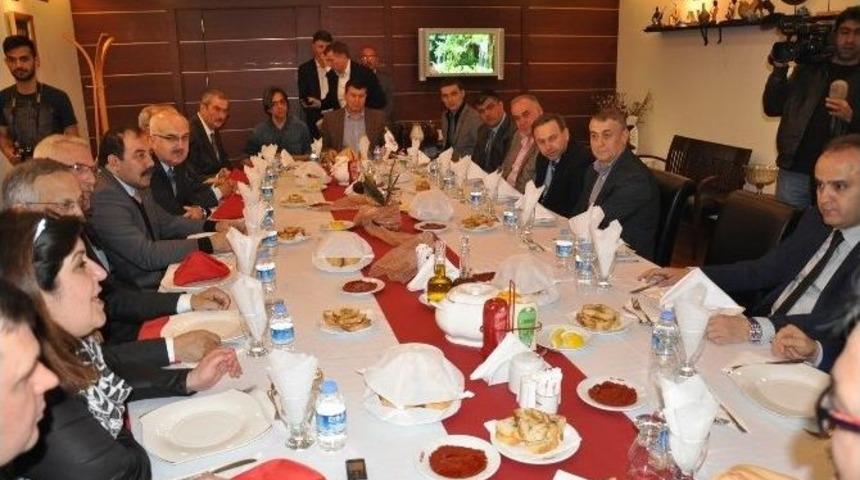 Adige Başbakanı İneg&ouml;l&rsquo;de