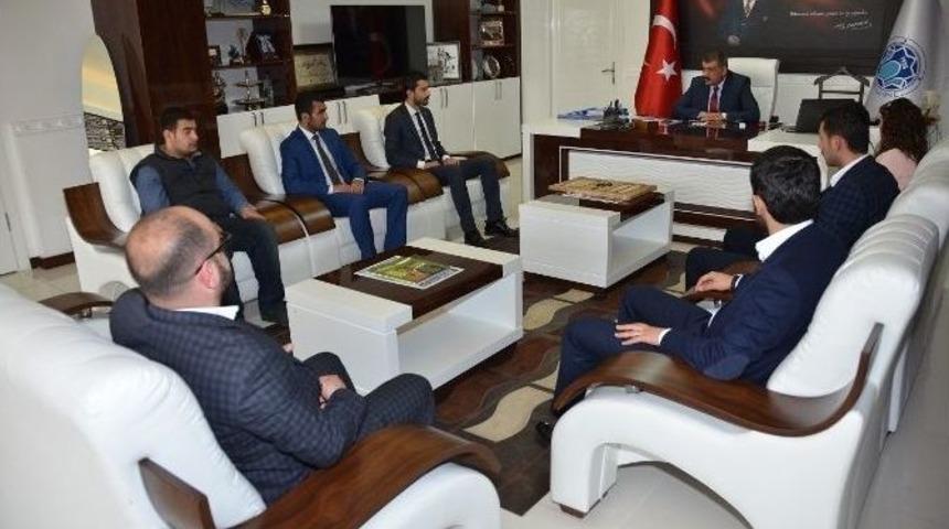 Ak Parti Battalgazi Gen&ccedil;lik Kolları, G&uuml;rkan&rsquo;ı Ziyaret Etti