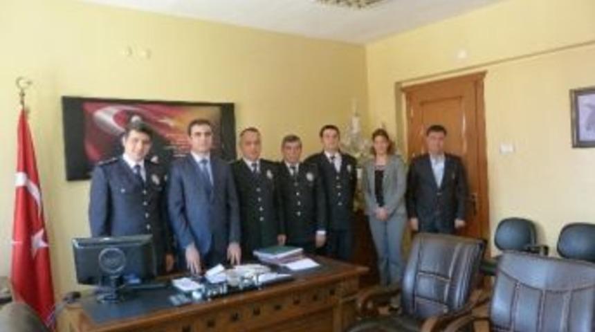 Kaymakam &Ouml;z&ccedil;elik&rsquo;e Polis Haftası Ziyareti