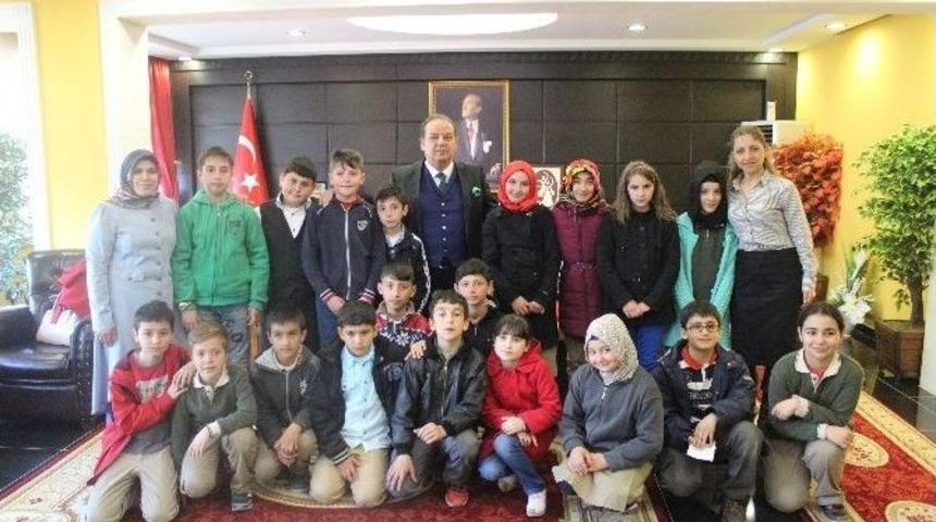 &Ouml;ğrencilerden Kaymakam Yıldız&rsquo;a Ziyaret