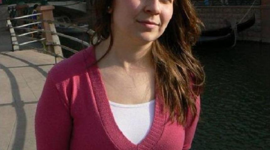 Bebeğini Havalandırma Boşluğuna Atan Anne Beraat Etti