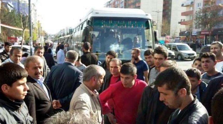 Batman'da Yolcu Alma Tartışması Kavgaya D&ouml;n&uuml;şt&uuml;