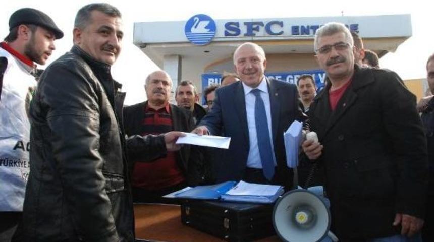 Kastamonu'da Grevdeki Iş&ccedil;ilere Para Yardımı