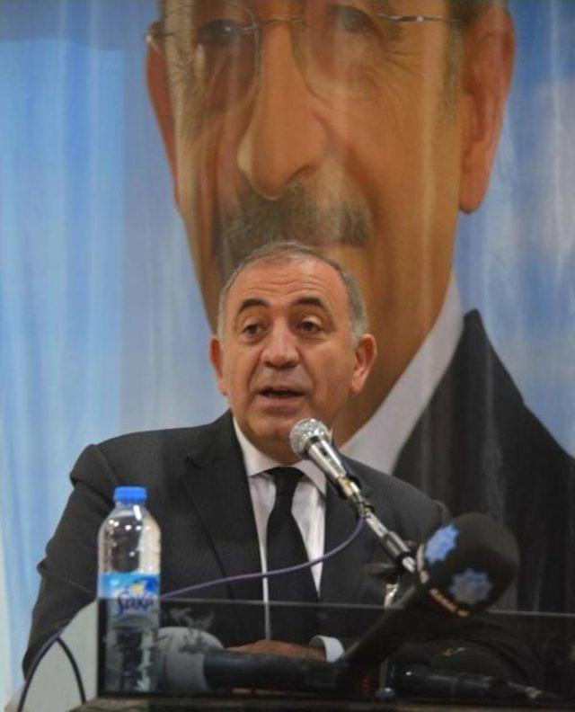 Gürsel Tekin: Davutoğlu, Saraydan Korkuyor 3