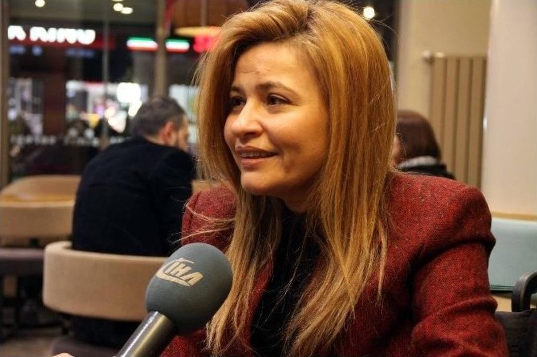 (&ouml;zel Haber) Yağmur Altındaki O Fotoğrafıyla Meclis Yoluna Giden Fel&ccedil;li Kadın Konuştu