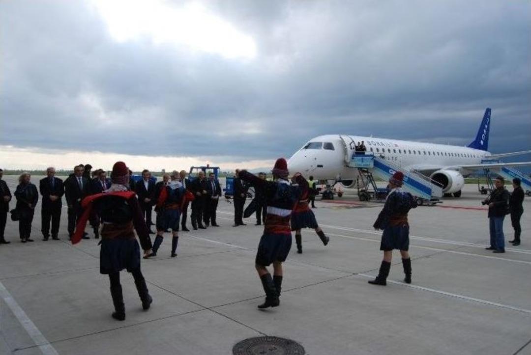 Borajet İle Edremit G&ouml;klerde Dolaşacak