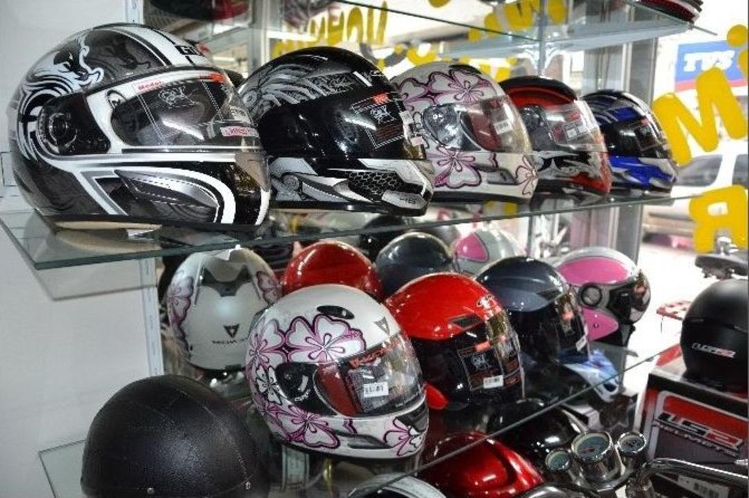 (&ouml;zel Haber) Ucuz Kasklar &Ouml;ld&uuml;r&uuml;yor