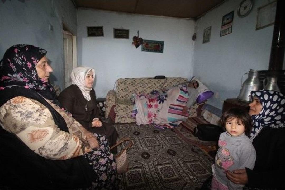 Tuba Işın, Hastaları Evlerinde Ziyaret Etti