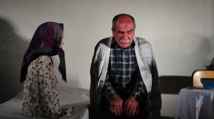 &Ouml;ğrencilere &lsquo;bedel&rsquo; G&ouml;sterimi