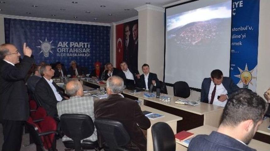 Başkan G&uuml;mr&uuml;k&ccedil;&uuml;oğlu Ak Parti Ortahisar İl&ccedil;e Toplantısı&rsquo;na Katıldı