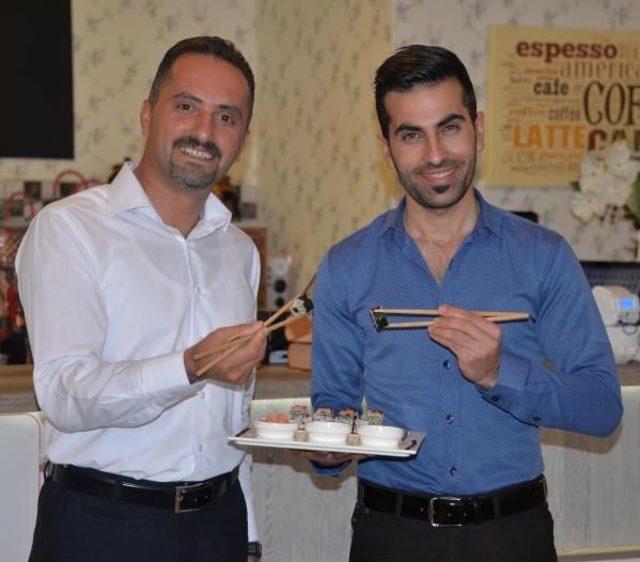 Diyarbakır'da 'tak Puşiyi Ye Suşiyi' Restoranı