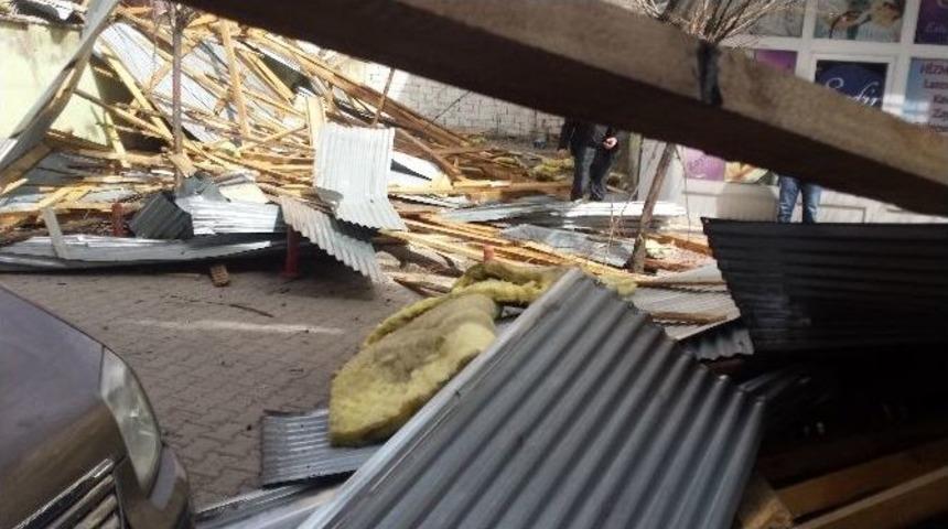 Patnos&rsquo;ta Şiddetli Fırtına