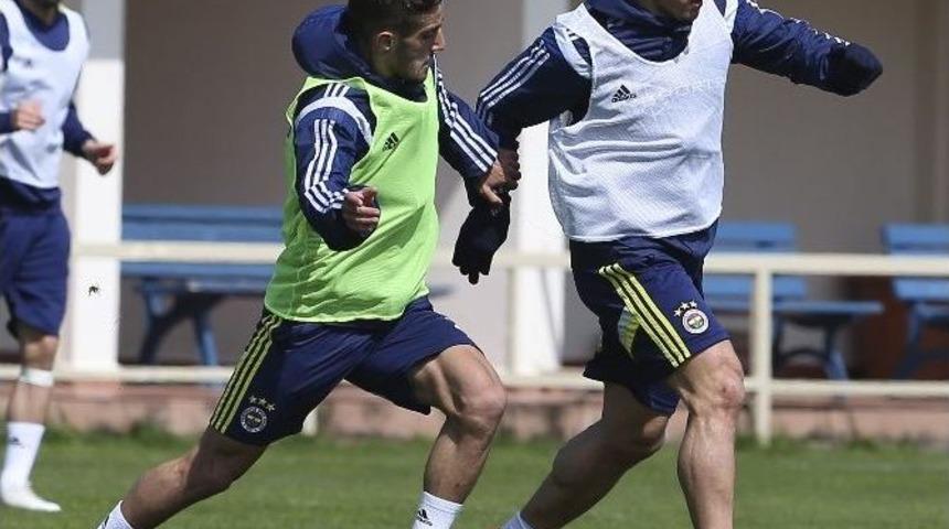 Fenerbah&ccedil;e Hazırlıklarını S&uuml;rd&uuml;rd&uuml;
