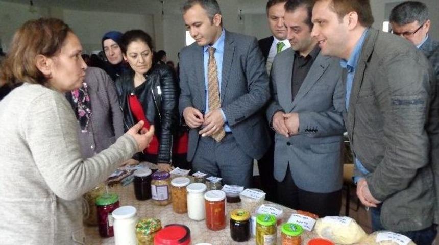 Kadın &Ccedil;ift&ccedil;ilerin Sertifika Heyecanı
