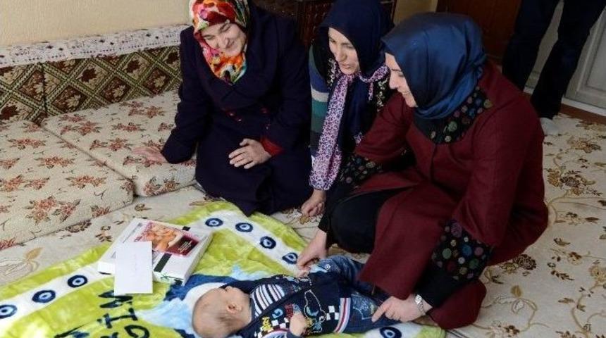 Meram Belediyesi 4 Bin Aileye Bebek Ziyareti Ger&ccedil;ekleştirdi