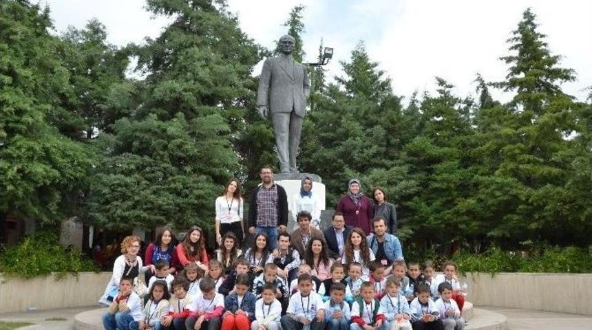 Me&uuml;&rsquo;de &rsquo;k&uuml;&ccedil;&uuml;k Filozoflar&rsquo; Etkinliği D&uuml;zenlendi