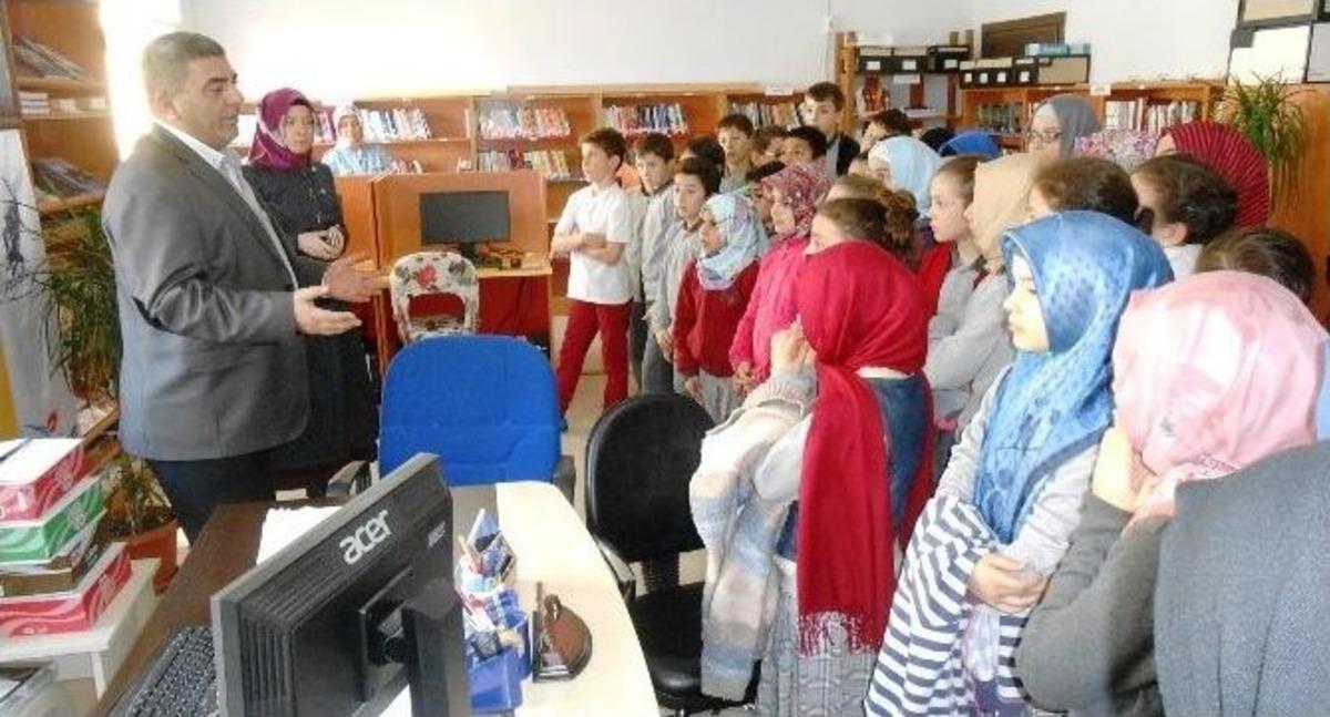 Tekkek&ouml;y İl&ccedil;e Halk K&uuml;t&uuml;phanesi&rsquo;nden Anlamlı Etkinlik