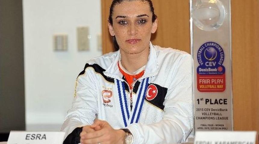 Eczacıbaşı Vitra Oyuncularının Mutluluğu