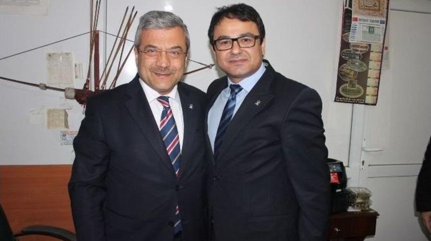 Veli Şakır, Ak Parti Adaylarını Kutladı