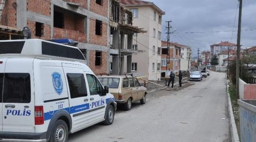 Boz&uuml;y&uuml;k&rsquo;te İnşaattan D&uuml;şen İş&ccedil;i Hayatını Kaybetti