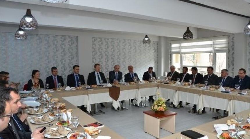 Vali Yavuz&rsquo;dan &lsquo;empati Yapın&rsquo; Talimatı