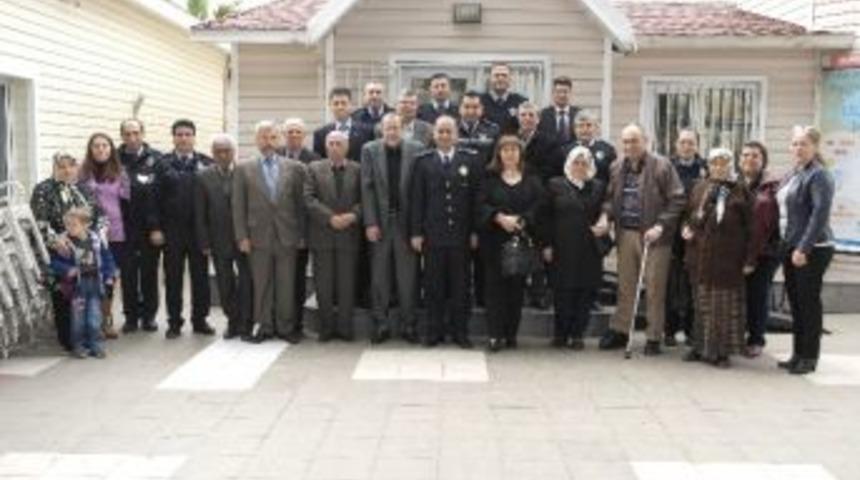 Salihli İl&ccedil;e Emniyet Teşkilatı Şehit Polis Ailelerini Unutmadı