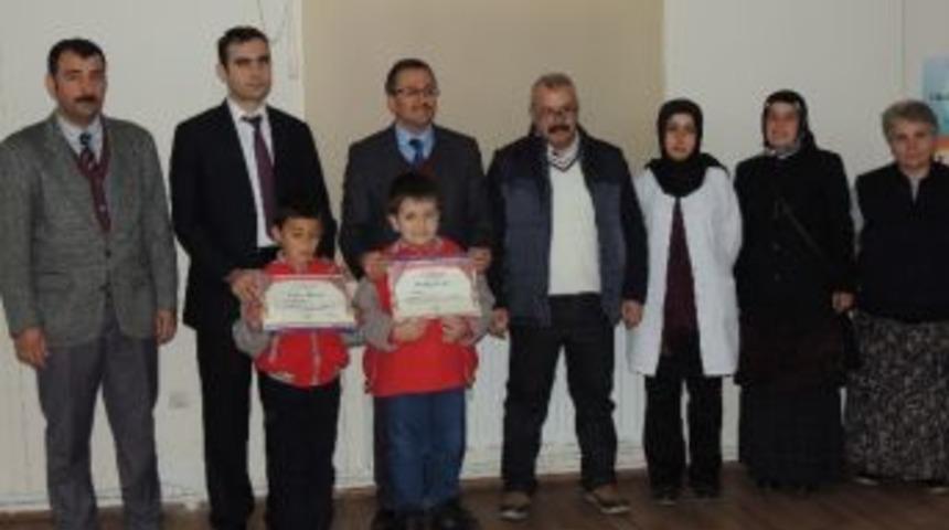 Kaymakam &Ouml;z&ccedil;elik&rsquo;ten Başarılı &Ouml;ğrencilere &Ouml;d&uuml;l