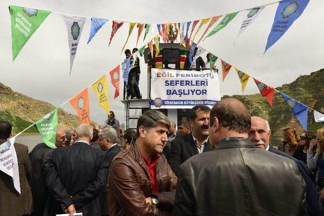 Eğil’de Feribot Seferi Başladı 1