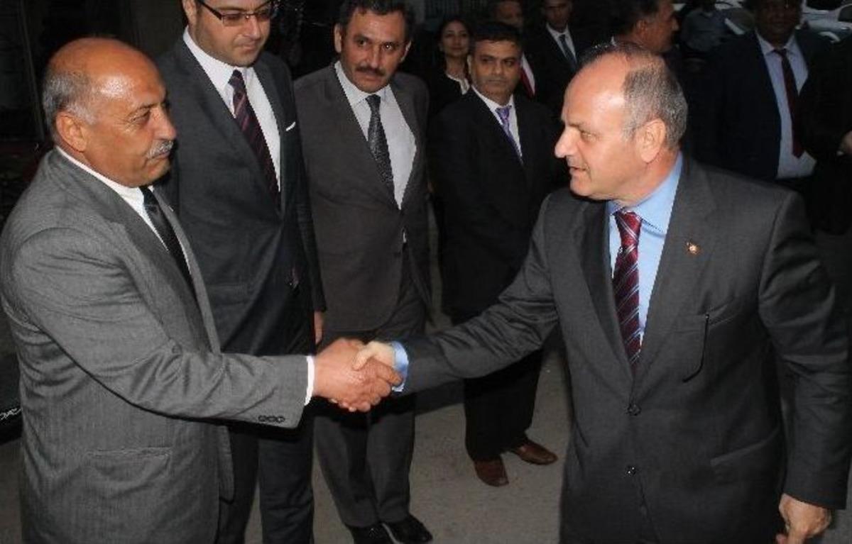 Minik Romanlar Danslarıyla B&uuml;y&uuml;ledi