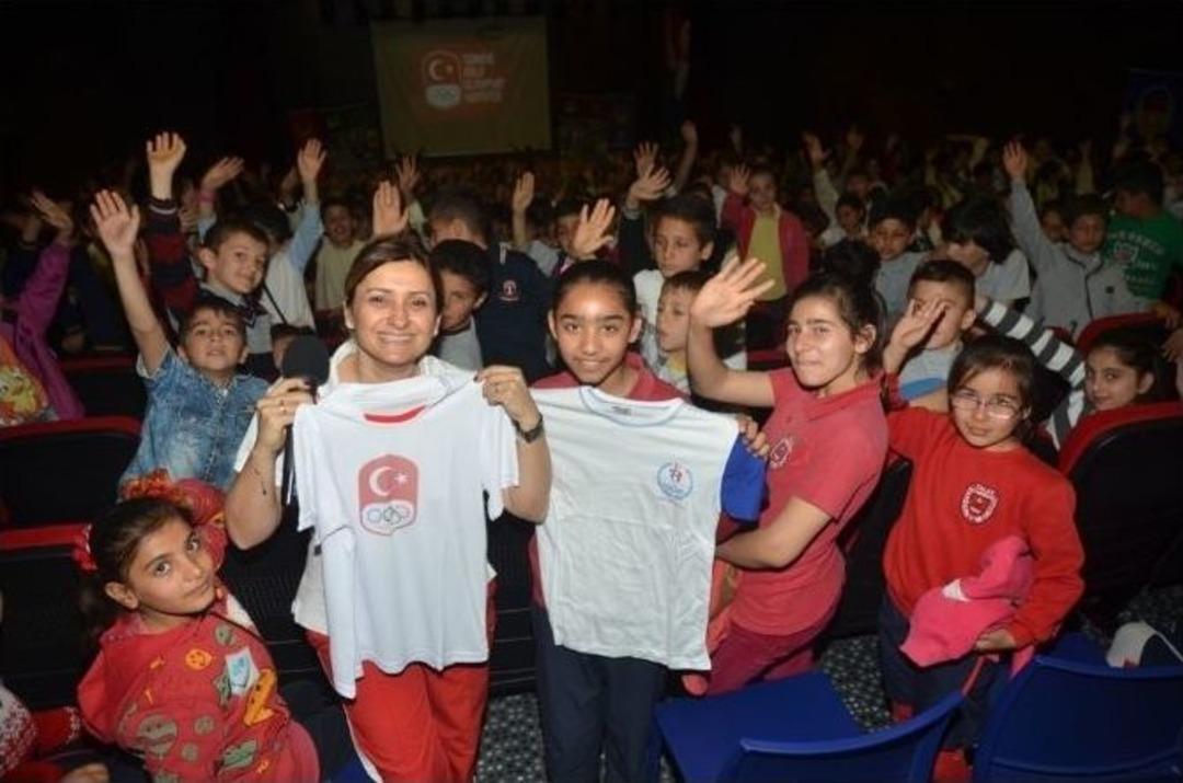 Adana&rsquo;da Spor K&uuml;lt&uuml;r&uuml; Ve Olimpik Eğitim Projesi Başladı