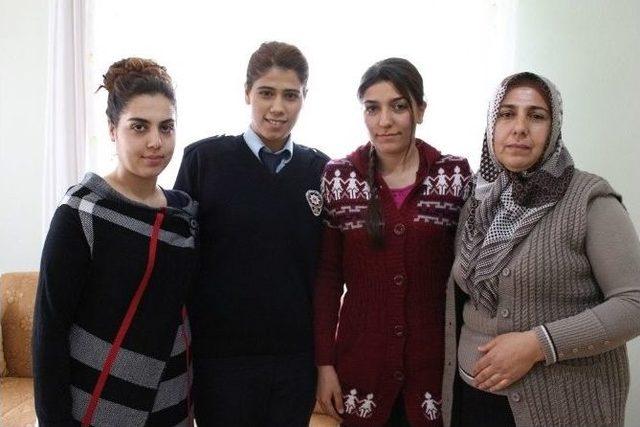 Sason Emniyet Teşkilatı Şehit Ve Gazi Ailelerini Ziyaret Etti