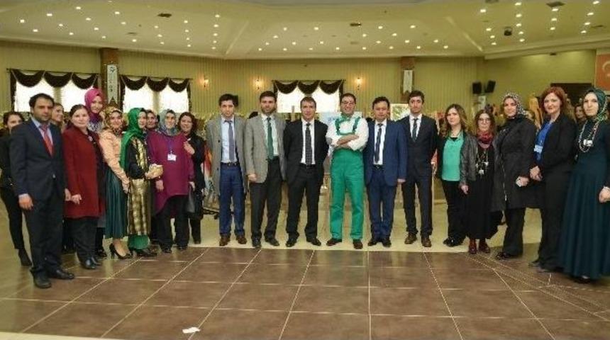 Ko-mek G&ouml;lc&uuml;k Sergisi, Erkan Şamcı S&ouml;yleşisi İle A&ccedil;ıldı