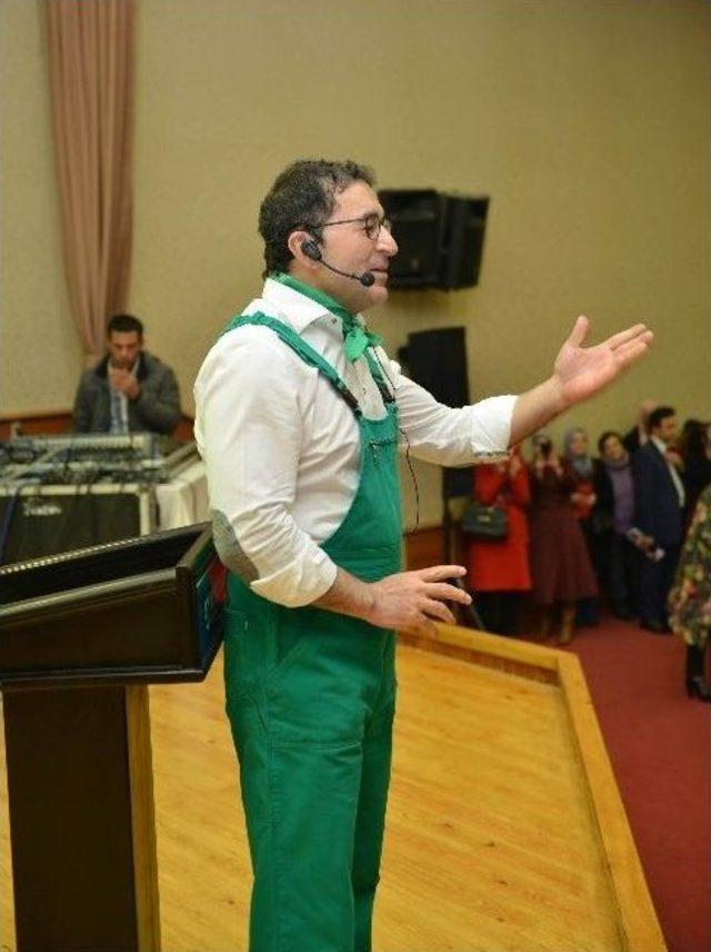 Ko-mek G&ouml;lc&uuml;k Sergisi, Erkan Şamcı S&ouml;yleşisi İle A&ccedil;ıldı 1