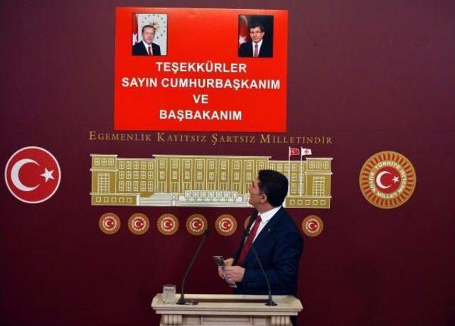 Ak Parti Ağrı Milletvekili Çelebi'den 'teşekkür' Afişli Veda