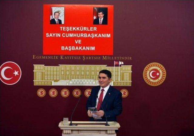 Ak Parti Ağrı Milletvekili Çelebi'den 'teşekkür' Afişli Veda