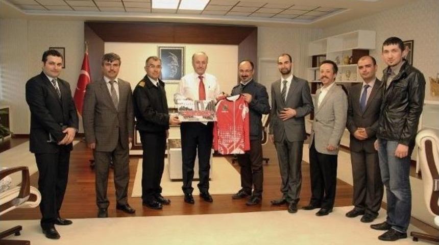 Bartın Valisi Azizoğlu&rsquo;na Teşekk&uuml;r Ziyareti