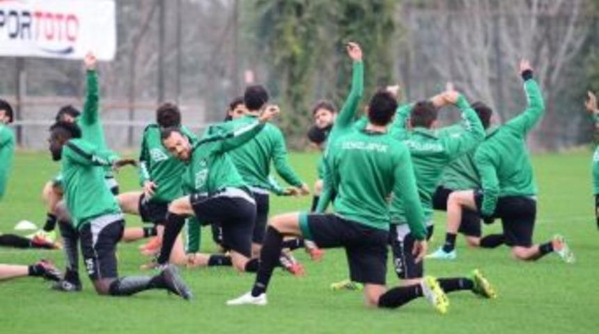 Denizlispor Kader Ma&ccedil;ına Hazırlanıyor