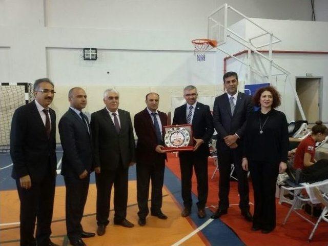 Kızılay&rsquo;a Kan Bağışında Okullar Yarışıyor 1