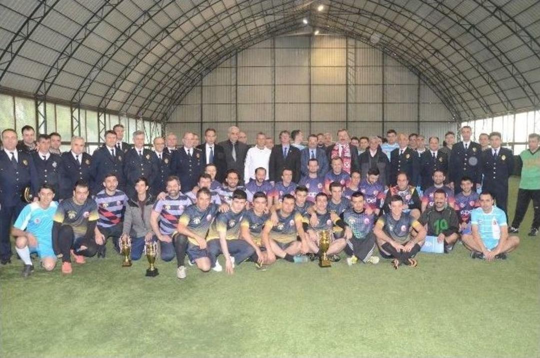 Emniyetin Şampiyonu &Ccedil;evik Kuvvet