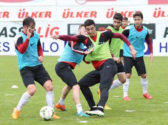 Trabzonspor'da, Galatasaray Maçı Hazırlıkları Sürüyor