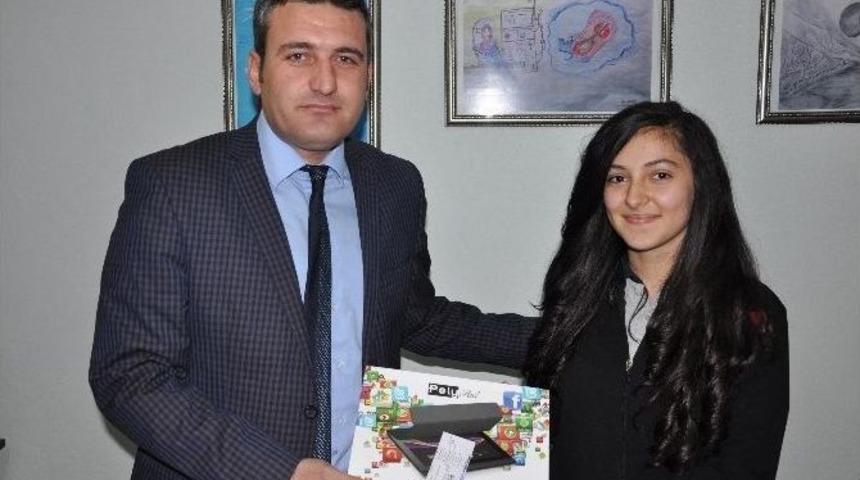 B&ouml;brek Hastalığını Resimle Anlattılar